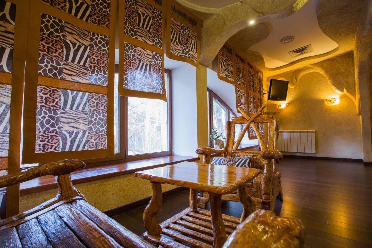 Spa-Hotel Myslyvskiy Dvir Kiev Exterior foto