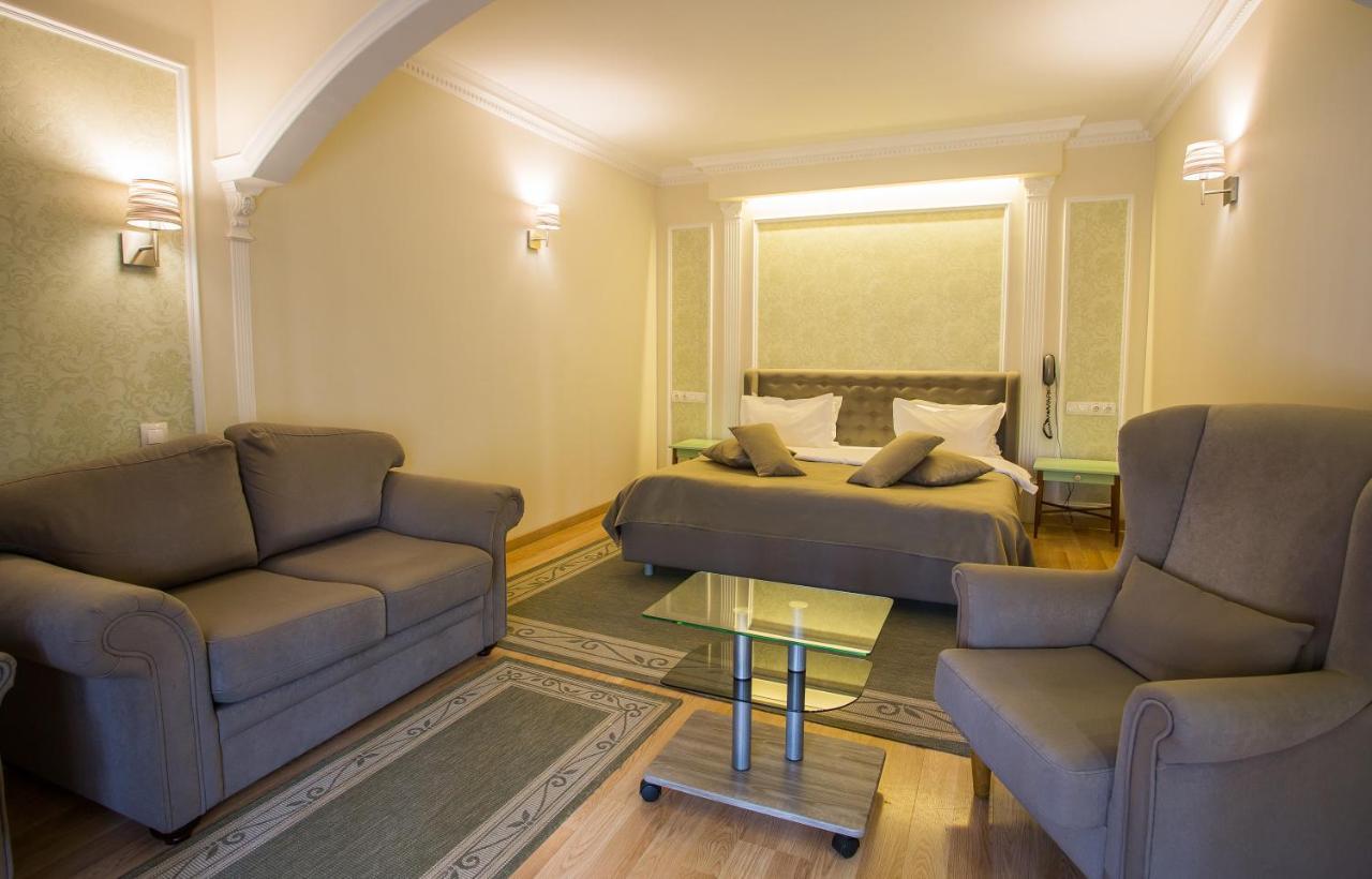 Spa-Hotel Myslyvskiy Dvir Kiev Exterior foto