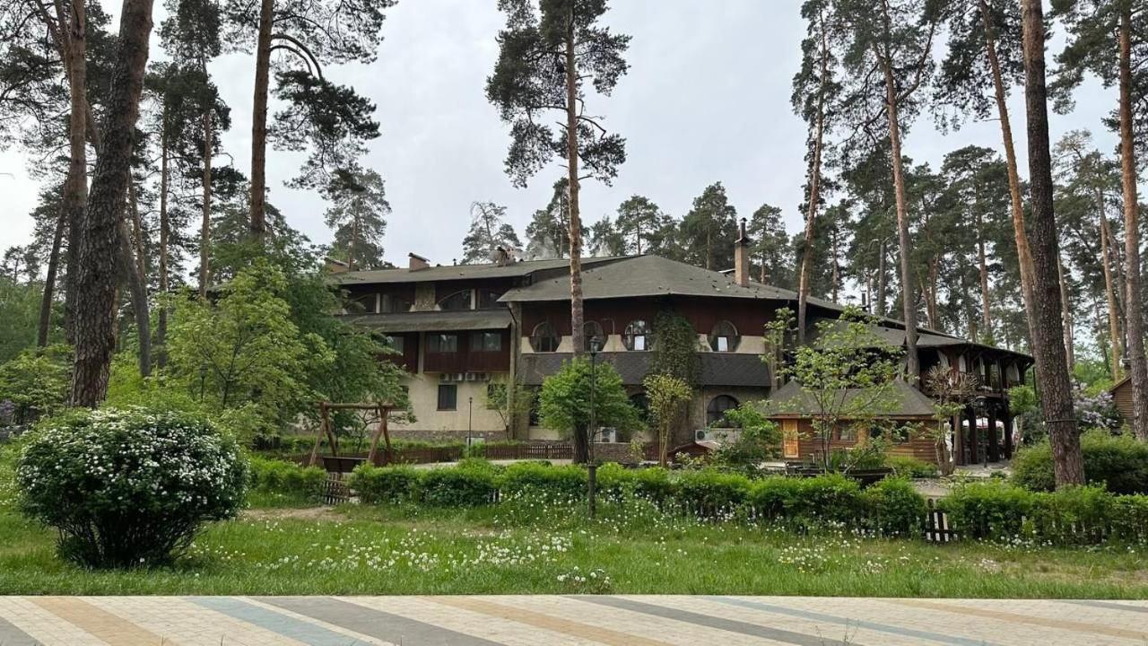 Spa-Hotel Myslyvskiy Dvir Kiev Exterior foto