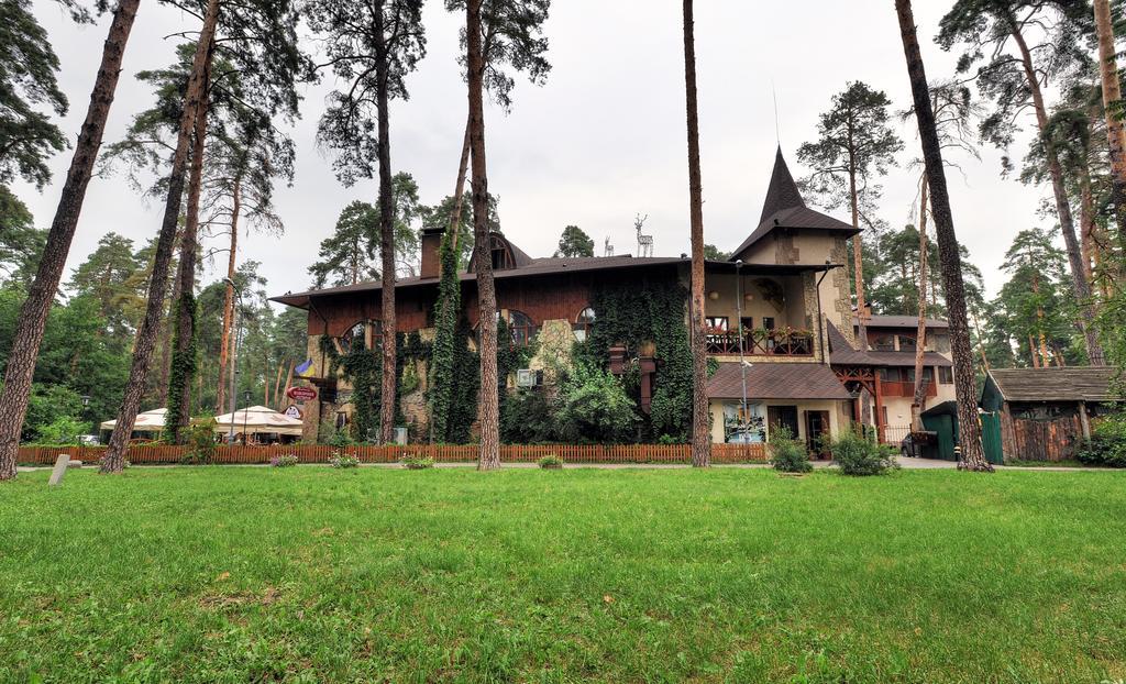 Spa-Hotel Myslyvskiy Dvir Kiev Exterior foto